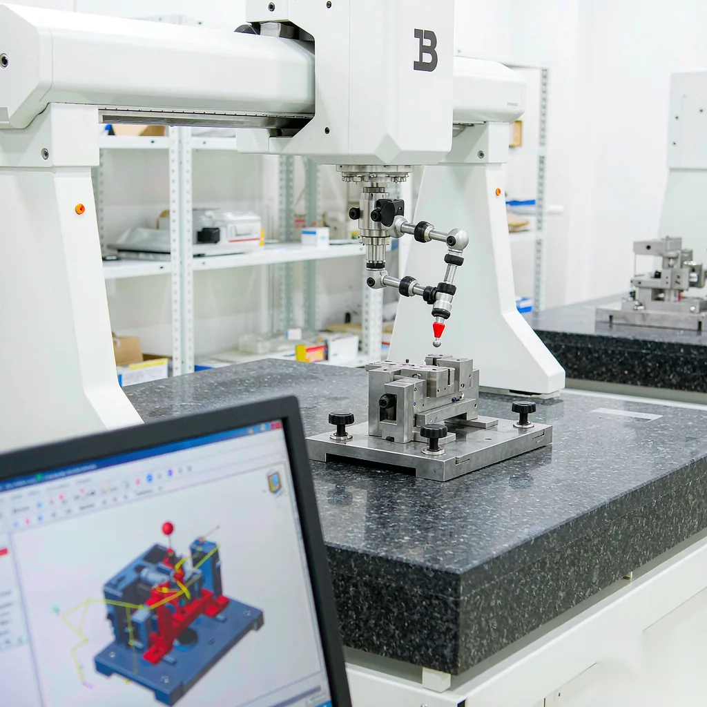 三坐标测量机 Coordinate Measuring Machine